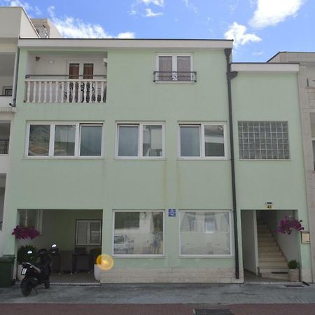 Apartment Beach Макарска Экстерьер фото
