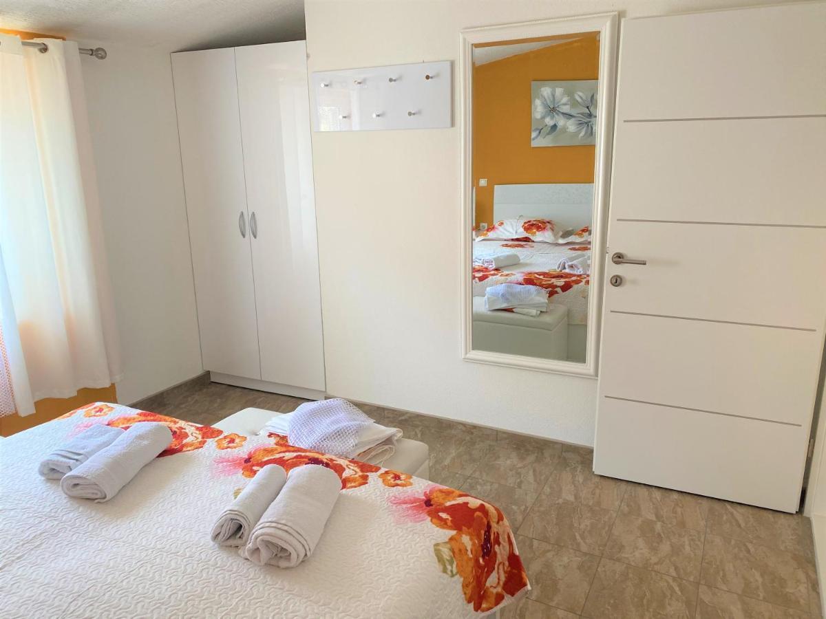 Apartment Beach Макарска Экстерьер фото
