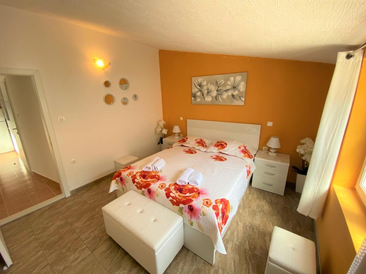 Apartment Beach Макарска Экстерьер фото